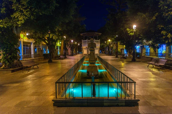 Vista Noturna Uma Fonte Altar Parque Centro Santa Cruz Palma — Fotografia de Stock