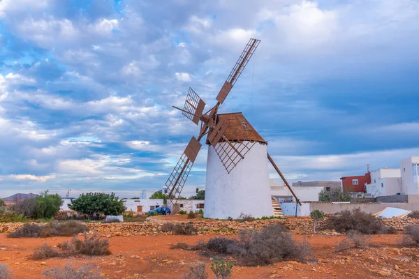 Fuerteventura Szélmalom Kanári Szigetek Spanyolország — Stock Fotó