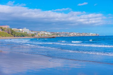 Playa del Ingles 'da güneşli bir gün Maspaloma' da Gran Canaria, Kanarya Adaları, İspanya.