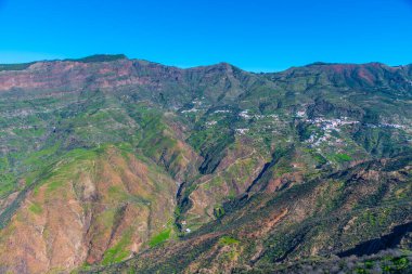 İspanya, Kanarya Adaları, Gran Canaria 'nın Tejeda köyünün manzarası.