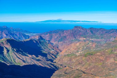 Pico de Teide, Gran Canaria, Kanarya Adaları 'ndan Roque Nublo' dan izlendi.