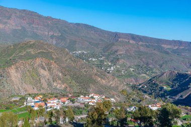 İspanya, Kanarya Adaları, Gran Kanarya 'daki San Bartolome de Tirajana köyünün hava manzarası.