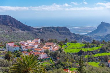 İspanya, Kanarya Adaları, Gran Canaria 'daki Temisas köyünün hava manzarası.
