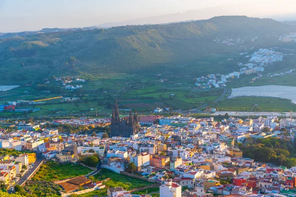 Vista Aérea Atardecer Ciudad Arucas Gran Canaria Islas Canarias España —  Fotos de Stock