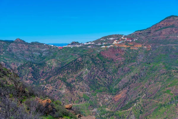 İspanya, Kanarya Adaları, Gran Kanarya 'nın Artenara köyünün manzarası.