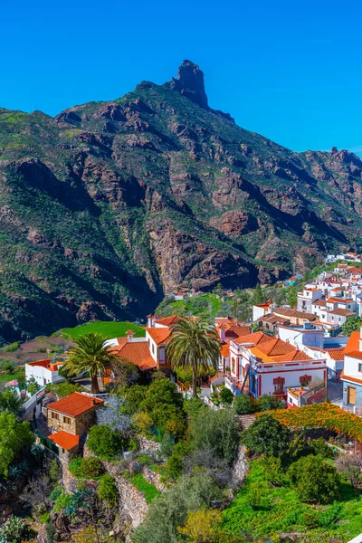 Roque Bentayga Con Vistas Pueblo Tejeda Gran Canaria Islas Canarias —  Fotos de Stock
