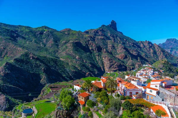 Roque Bentayga Výhledem Vesnice Tejeda Gran Canaria Kanárské Ostrovy Španělsko — Stock fotografie