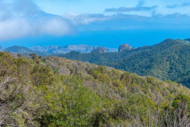 La Gomera Panoraması Alto de Garajonay, Kanarya Adaları, İspanya.
