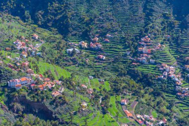İspanya, Kanarya Adaları, La Gomera 'daki Valle Gran Rey Vadisi' nin havadan görünüşü.