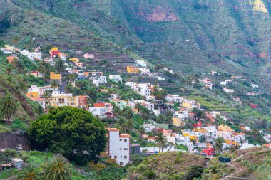 İspanya 'nın La Gomera kentindeki Vallehermoso belediyesindeki Hermingua hava manzarası.