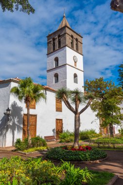 Icod de los Vinos, Tenerife, Kanarya Adaları, İspanya 'daki eski kasabada Belediye Başkanı de San Marcos Kilisesi.