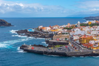Garachico 'nun Tenerife' deki havadan görünüşü, Kanarya Adaları, İspanya.