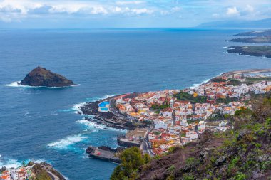 Garachico 'nun Tenerife' deki havadan görünüşü, Kanarya Adaları, İspanya.