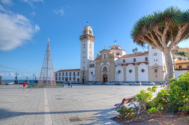 İspanya, Kanarya Adaları, Tenerife 'deki Candelaria kadınımızın Bazilikası..