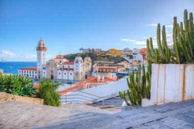 İspanya, Kanarya Adaları, Tenerife 'deki Candelaria kadınımızın Bazilikası..