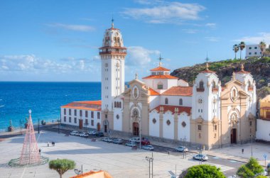 İspanya, Kanarya Adaları, Tenerife 'deki Candelaria kadınımızın Bazilikası..