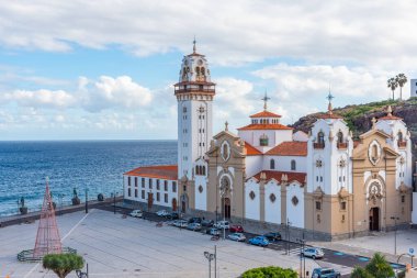 İspanya, Kanarya Adaları, Tenerife 'deki Candelaria kadınımızın Bazilikası..