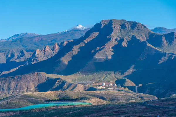 Tenerife 'ye bakan Pico de Teide, Kanarya Adaları, İspanya.
