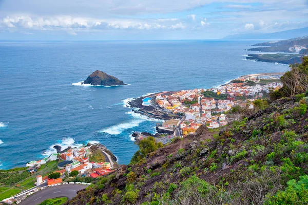 Garachico 'nun Tenerife' deki havadan görünüşü, Kanarya Adaları, İspanya.