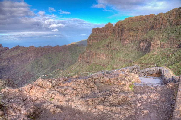 Antigua Fortaleza Con Vistas Pueblo Masca Situado Pintoresco Valle Tenerife —  Fotos de Stock