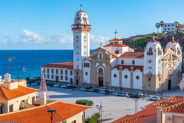 İspanya, Kanarya Adaları, Tenerife 'deki Candelaria kadınımızın Bazilikası..
