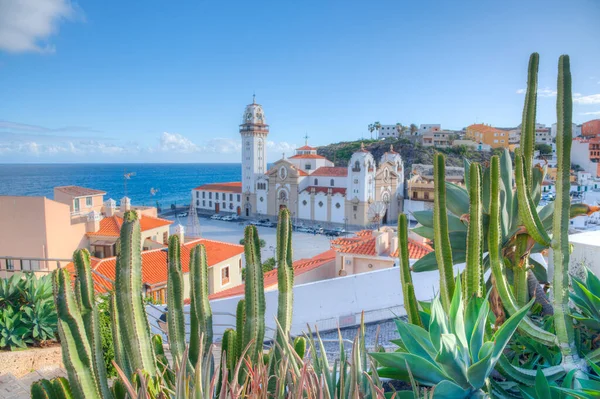 İspanya, Kanarya Adaları, Tenerife 'deki Candelaria kadınımızın Bazilikası..