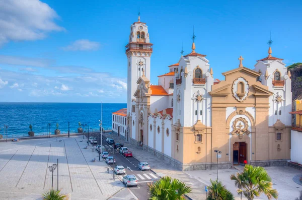 İspanya, Kanarya Adaları, Tenerife 'deki Candelaria kadınımızın Bazilikası..