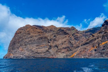 Tenerife 'deki Los Gigantes uçurumları, Kanarya adaları, İspanya.