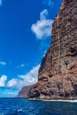 Tenerife 'deki Los Gigantes uçurumları, Kanarya adaları, İspanya.
