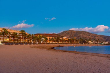 Günbatımında Playa del Camison Tenerife, Kanarya Adaları, İspanya.