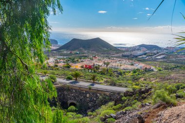 Tenerife, Kanarya Adaları, İspanya 'daki Los Cristianos manzarası.