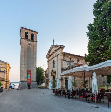 Croati 'deki Pula Katedrali' nin gün doğumu manzarası