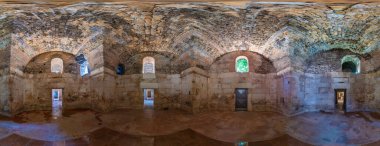 Hırvatistan 'ın Spli kentindeki Diocletian Sarayı' nın taş mahzenleri