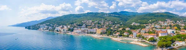 Wybrzeże Chorwackiego Miasta Opatij — Zdjęcie stockowe