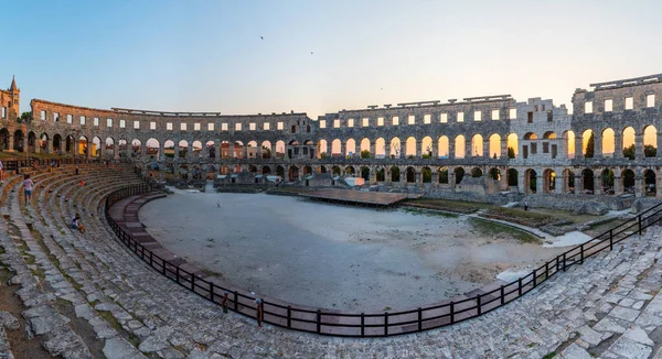 Sunset Roman Amphitheatre Pula Croati — стоковое фото
