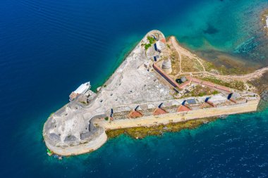 Hırvatistan 'ın Sibenik kentindeki Aziz Niklas kalesinin hava manzarası
