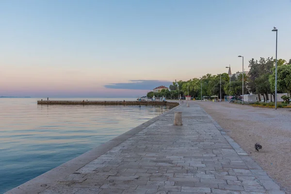 Východ Slunce Pohled Promenádu Riva Historické Části Města Zadar — Stock fotografie