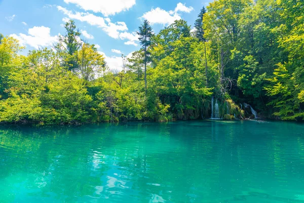 Summer Sky Reflected Water Plitvice Lakes National Park Croatia — Stock Photo, Image