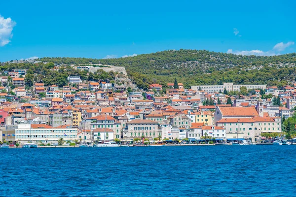 Hırvatistan 'da Sibenik' in üzerine Barone Kalesi inşa edildi