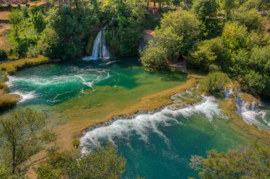 Hırvatistan 'daki Krka Ulusal Parkı' nda şelaleler