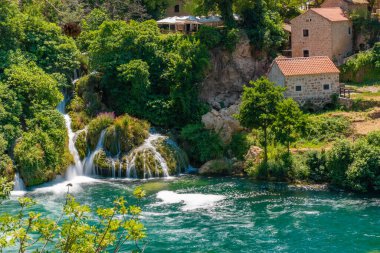 Hırvatistan 'daki Krka Ulusal Parkı' nda şelaleler