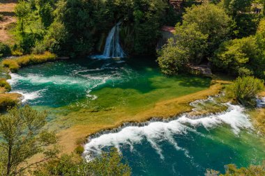 Hırvatistan 'daki Krka Ulusal Parkı' nda şelaleler