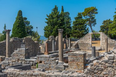 Hırvatistan 'ın Split kenti yakınlarındaki antik Salona kalıntılarının Manastarine' i
