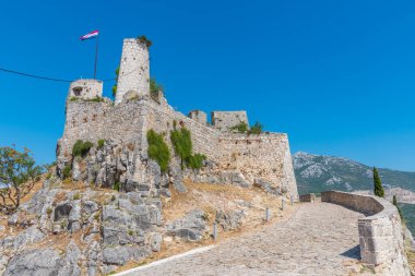 Hırvatistan 'ın Split kenti yakınlarındaki Klis kalesi