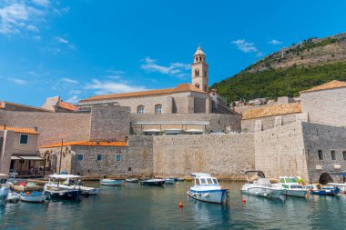 Dubrovnik 'teki Dominik Manastırı' nın Tespih Kilisesi eski liman, Hırvatistan 'dan