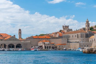 Dubrovnik 'teki Dominik Manastırı' nın Tespih Kilisesi eski liman, Hırvatistan 'dan