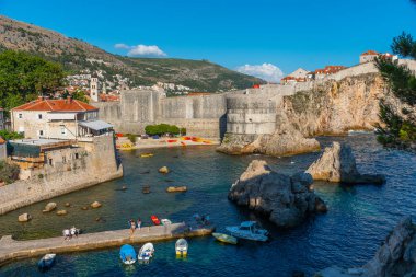 Hırvatistan 'ın Dubrovnik kentindeki eski kentin güçlendirilmesi manzarası
