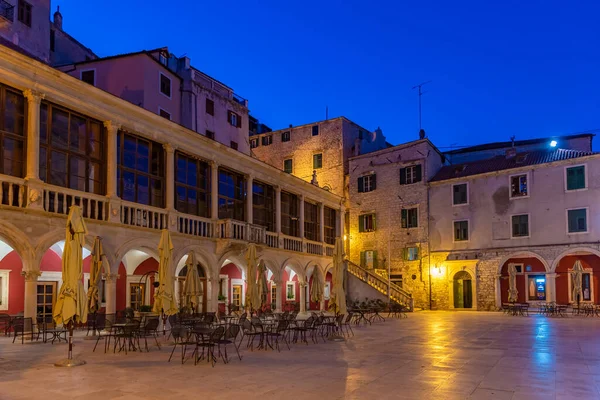 Hırvat Kasabası Sibenik Belediye Binasının Gece Manzarası — Stok fotoğraf