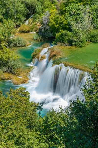 Vízesések Krka Nemzeti Parkban Horvátországban — Stock Fotó