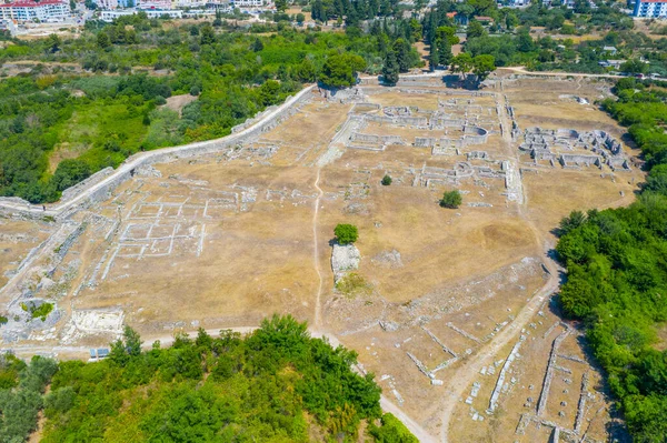 Hırvatistan 'ın Split kenti yakınlarındaki antik Salona' nın havadan görünüşü
